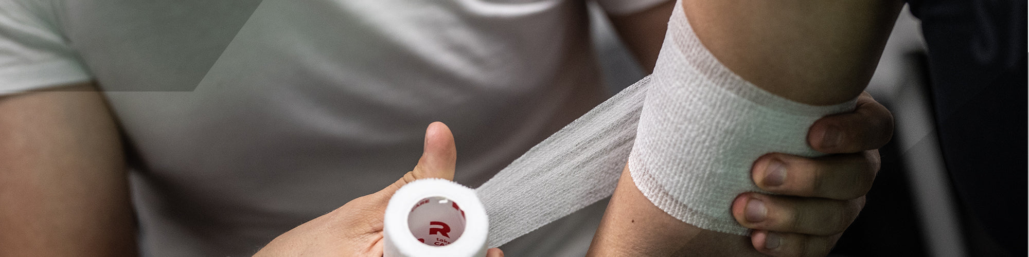 RÉVVI - PRESSURE BANDAGES, image size:2000x500